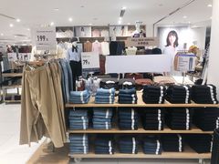 -优衣库(上海正大广场店)