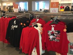 -H&M(鹏欣水游城店)