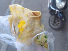 -正宗杂粮煎饼香软鸡蛋饼