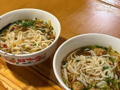 -矮子粉店1985·长沙米粉(湘春路店)
