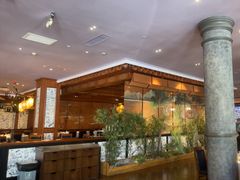 -八府香鸭·啫啫煲(华山路店)