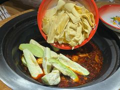 -粘豆包铁锅炖二部(温泉街店)