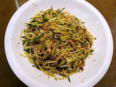 -老码头黑皮肘子锅包肉熏酱水饺(文政街店)