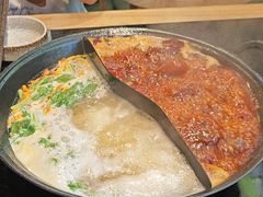 -鹿鸣山草本茶香火锅(园西路店)