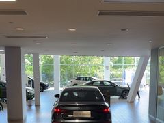 -上海永达奥诚奥迪4S店(申江路店)