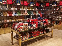 零售区-VENCHI 闻绮(北京国贸商城店)