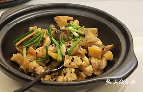 Black Truffle Stewed Chicken