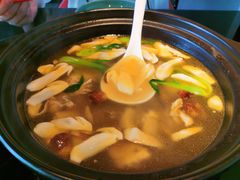 松茸炖土鸡-西茶·宋宴·精致江南料理