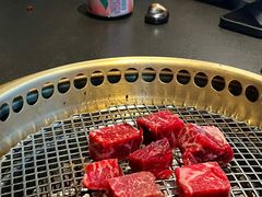 -铭牛烧肉·和牛海鲜自助(高新月牙湖店)