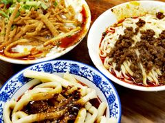 -小谭豆花(西大街店)