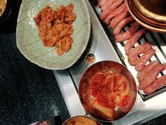 -臻牛烤肉