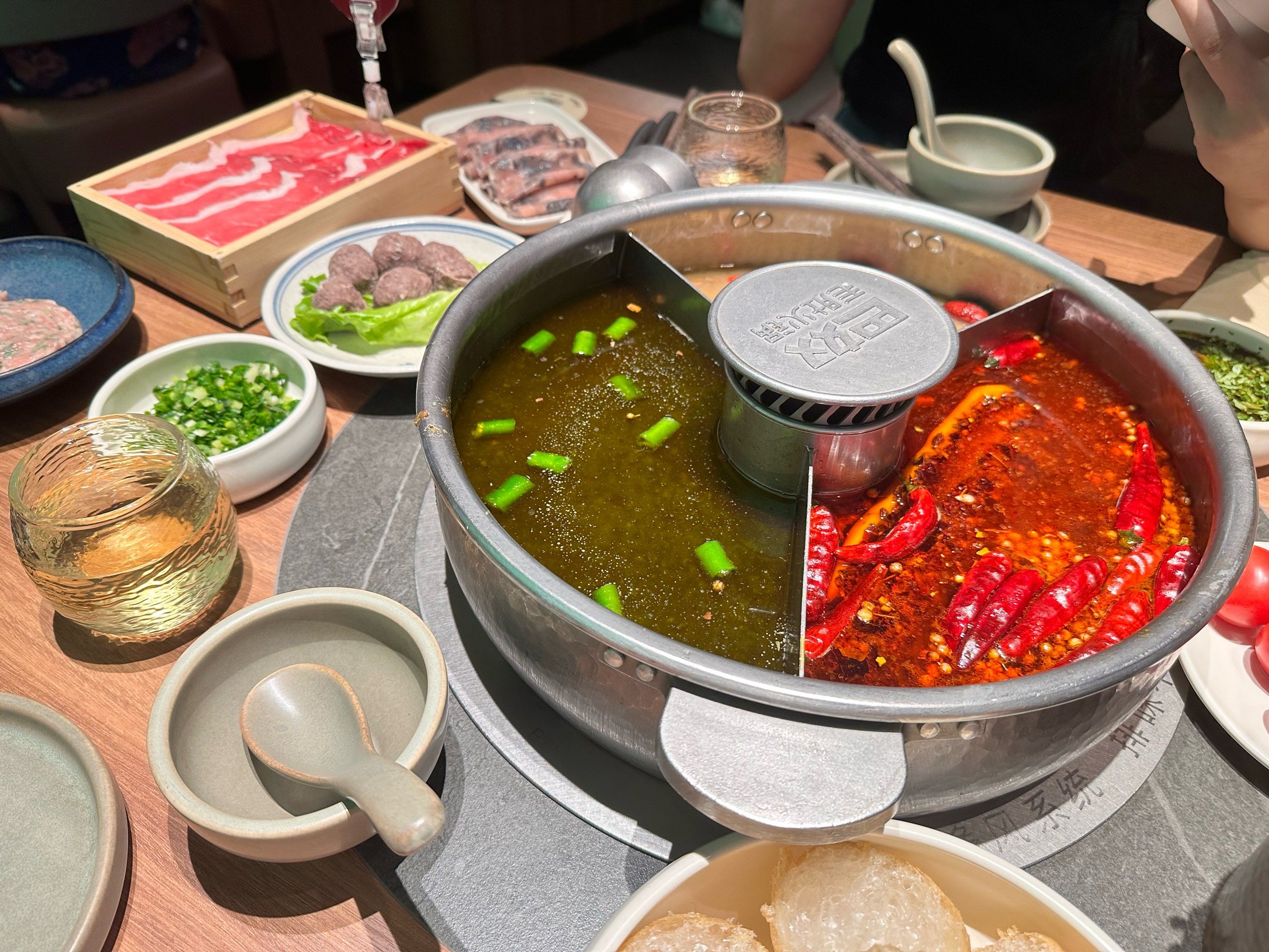 合肥美食,巴奴毛肚火锅打卡来了