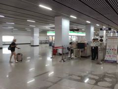 -龙溪路(地铁站)