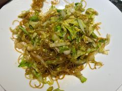 炝炒圆白菜粉丝-旺顺阁鱼头泡饼(常营店)