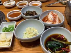 -草家酱蟹炭火烤肉店(珲春南路一店)