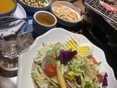 -明洞阿姨·韩式酱蟹烤肉·创意料理(三元桥店)