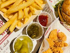 -The Habit Burger Grill 哈比特汉堡(复兴soho店)