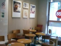 用餐区-85度C(生甜甜圈研究工坊·上海局门店)