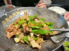 -费大厨辣椒炒肉(黄兴中心广场店)