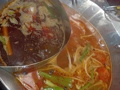 -由衷贵州酸汤牛肉火锅(新桥店)