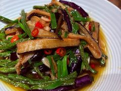 缸豆烧茄子-树厨贵州菜(大十字店)