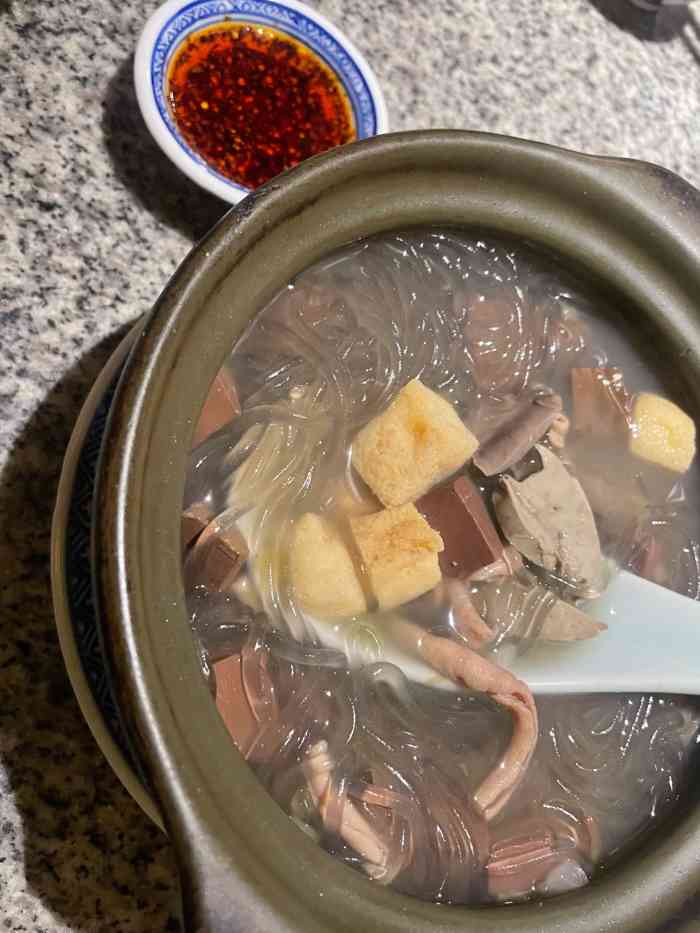 南京大牌档(济南万象城店)-"「金陵烤鸭」烤鸭挺好吃挺香的,第一次吃