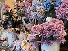-FLOVIE FLORIST CAFE