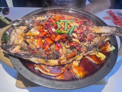 香辣烤鱼-鸣记脆皮烤鱼·海鲜烤鱼(三八广场店)