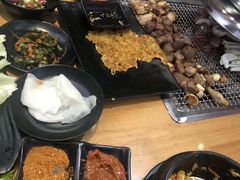-肉甲韩国木炭烤肉(新壹街1店)