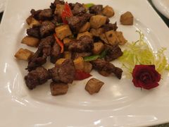 杏鲍菇炒牛肉粒-上海东方佘山翰悦阁酒店·Vie全日制餐厅
