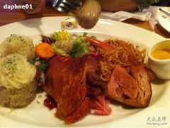 -皇冠自酿啤酒坊(中国红街5号楼店)