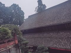 -峨眉山报国寺