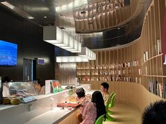 -涨巢·潮玩水疗局