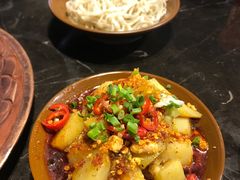 -巴四老城区炭火蛙锅(张江店)