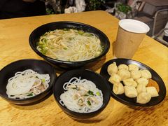 -二哥米线 丽江店
