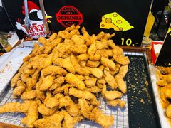 -席娜卡琳火车铁道夜市