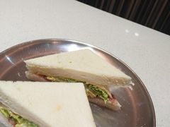 -潮庭港式茶餐厅·熊仔奶茶(同济广场店)
