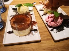 -必胜客(新中纬店)