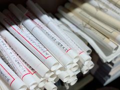 -邊城書店