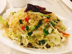 凉拌大白菜-那达慕蒙古风味酒楼
