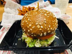 -The Habit Burger Grill 哈比特汉堡(爱琴海店)