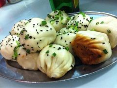 生煎包-老上海食惠裡小籠包生煎包
