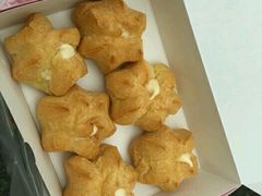 -天品味 一口吃榴莲泡芙