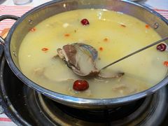 -二钳洞庭虾蟹·江湖菜(成都鹭岛店)