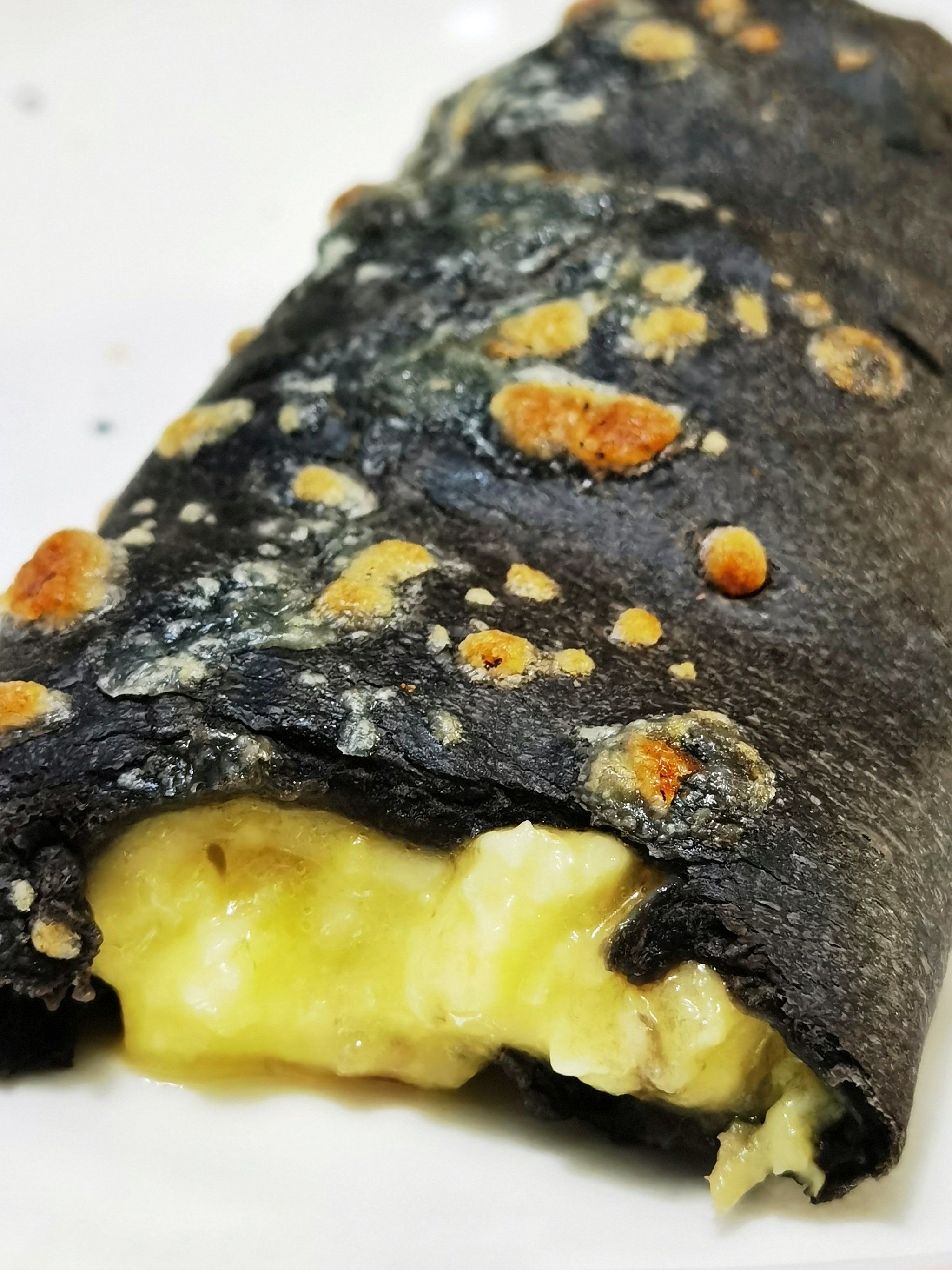 黑金榴莲芝士卷