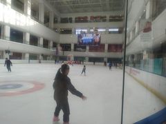 -炫采冰场(红博中央公园商场店)