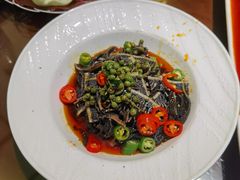 -东口码头·烧鸽子·鱼头泡饼·地方菜(金鹰悦城店)