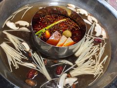 -谭鸭血老火锅(万象九宜城店)
