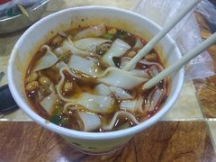 -覃肥叔桂林米粉(粮道街店)