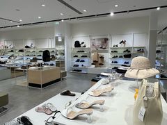 -hotwind热风(世纪东方广场店)